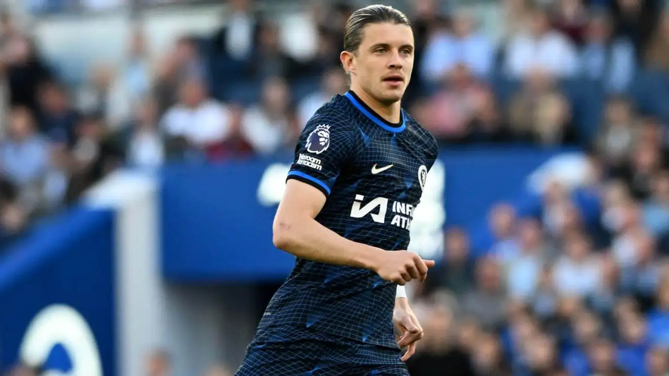 Chelsea order player 'to return on private flight' with exit 'on standby' as Palmer extends contract 1 Chelsea midfielder Conor Gallagher throughout a match