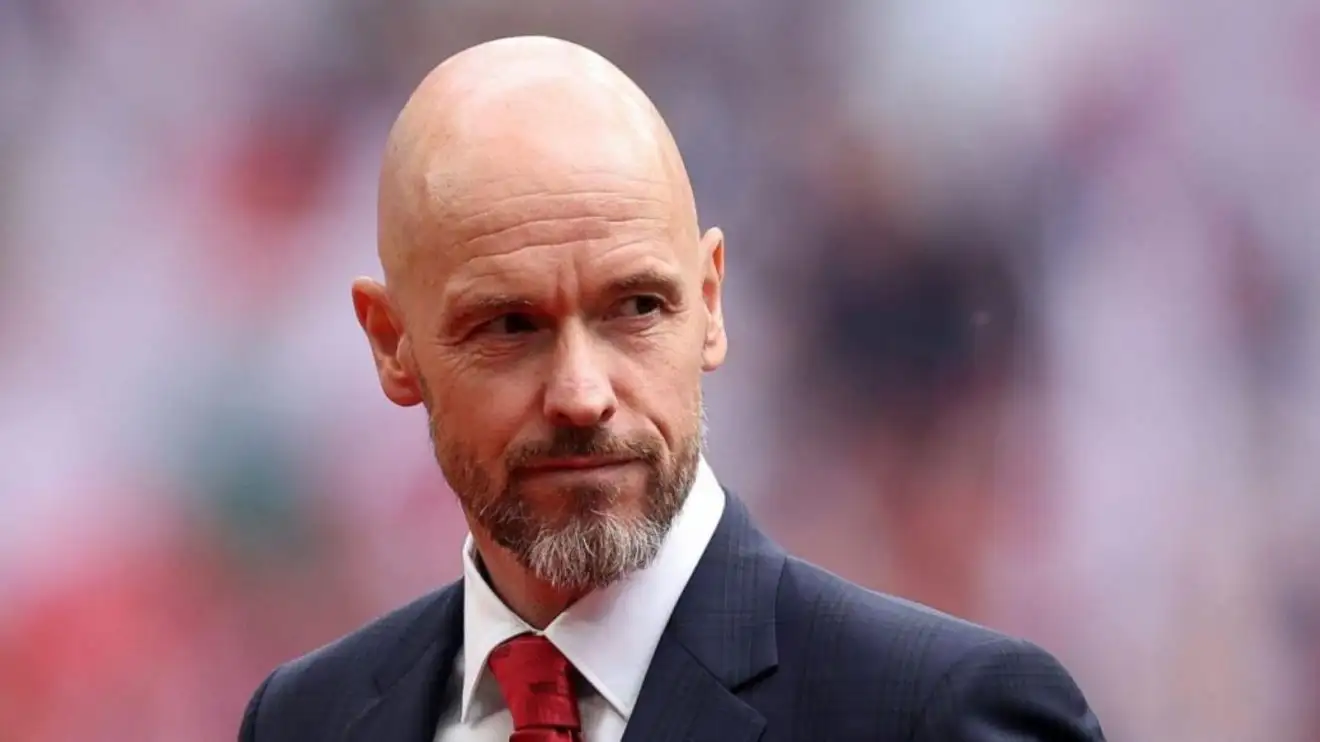 HLV Man Utd Erik ten Hag trong một trận đấu