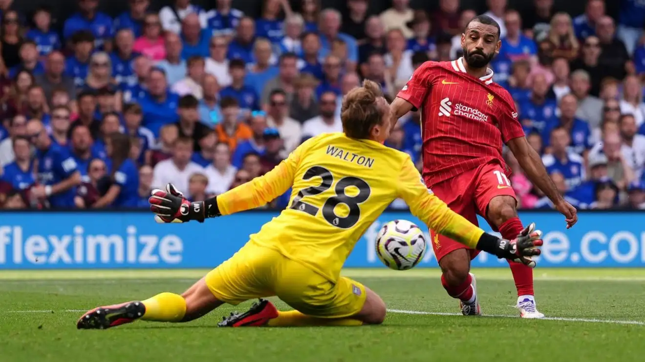 Mo Salah ghi bàn thắng thứ hai trong chiến thắng 2-0 của Liverpool tại Ipswich