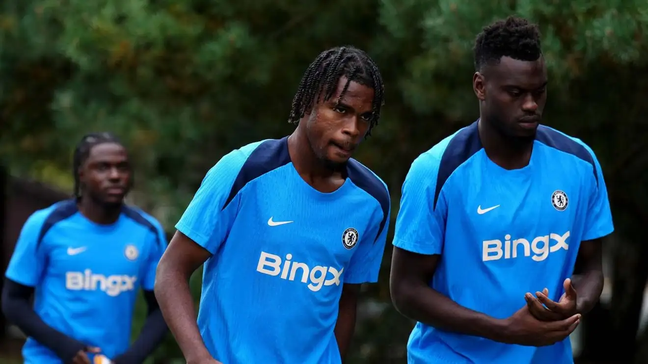 Chelsea's Carney Chukwuemeka (centre) and also Benoit Badiashile (proper) throughout a mentoring session at Cobham Coaching Progression