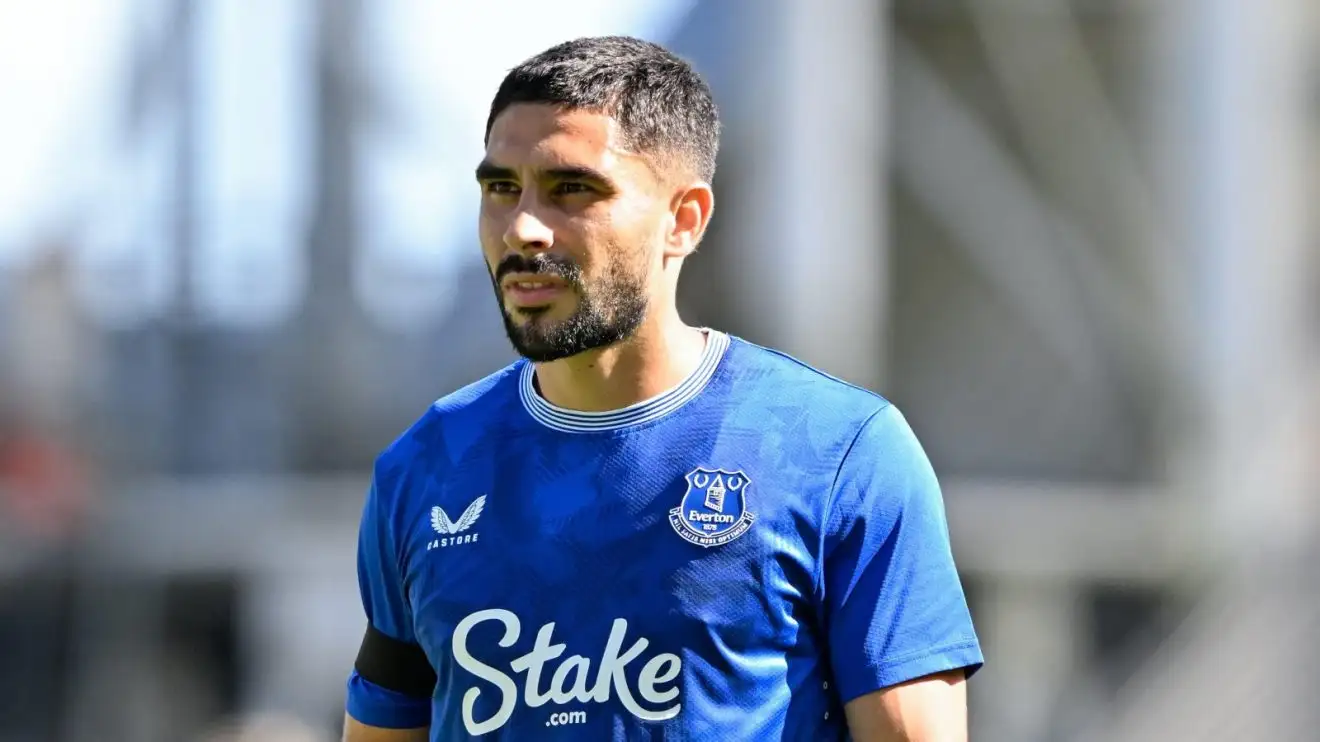 Tiền đạo Neal Maupay của Everton