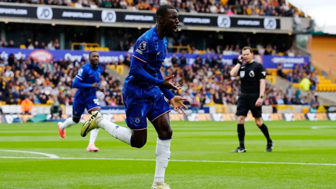 Chelsea icon responds as current Blues striker tells him to 'shut his mouth' 1 Nicolas Jackson Chelsea Football Nightclub