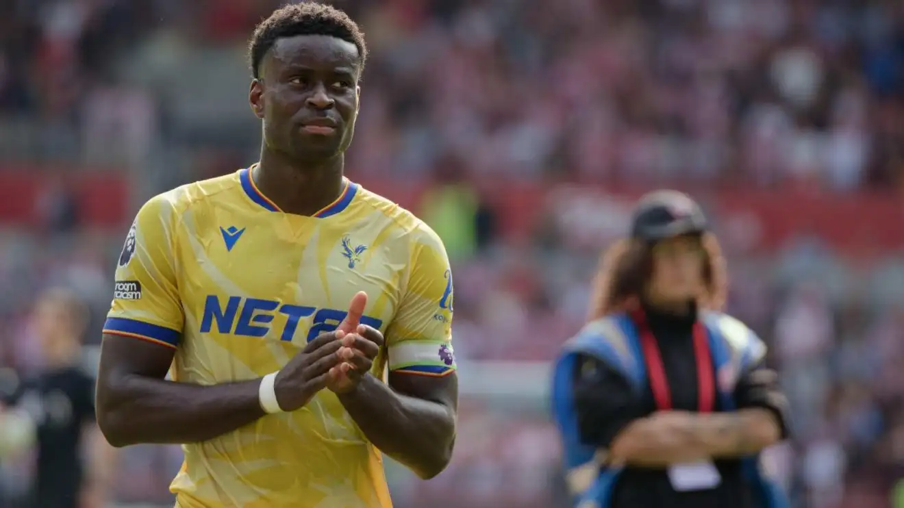 Howe provides bleak Newcastle transfer update as Romano insists Guehi signing 'not 100% off' 1 Newcastle target Marc Guehi compliments the Crystal Palace supporters after a defeat