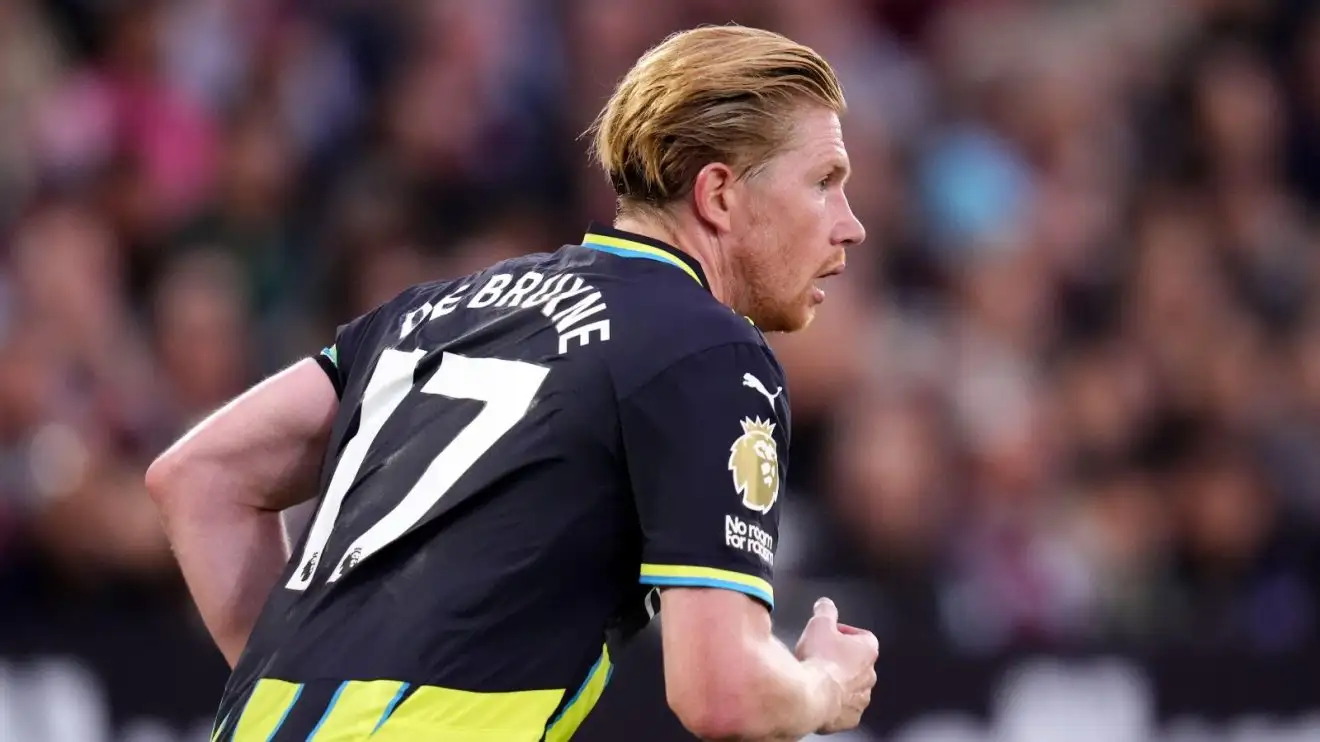 Man City: Romano reveals Guardiola favourite is transfer 'to watch' as De Bruyne responds to exit speculation 1 De Bruyne Man Metropolitan