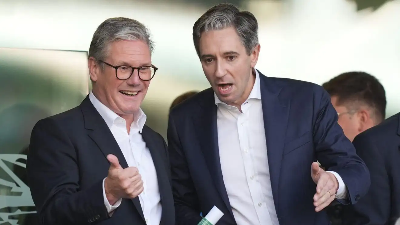 Keir Starmer speaks out on England manager Carsley refusing to sing the national anthem 1 Kier Starmer watches England