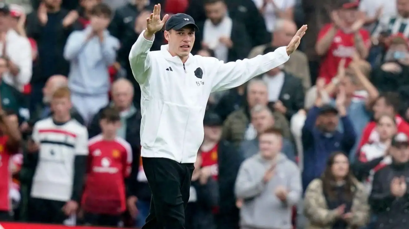 Premier League agree to close summer transfer window before season starts - reports 1 Manuel Ugarte is positioned to the Man Utd dreamers after finalizing on deadline day