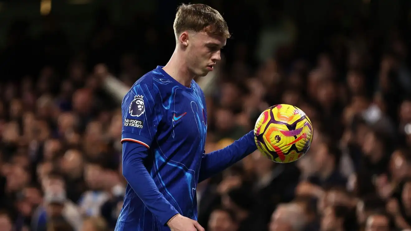 Chelsea news: Huge Cole Palmer warning fired as Blues are told 'watch this space' 1 Chelsea playmaker Cole Palmer before confiscating a corner