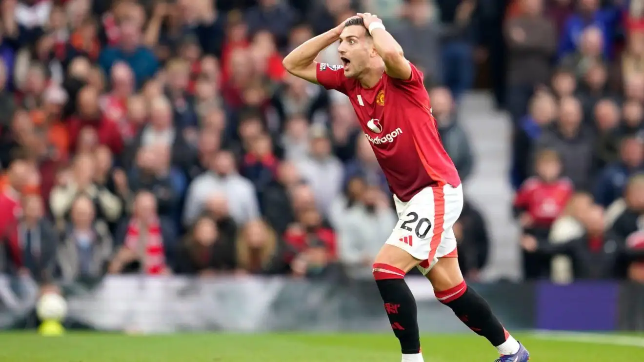 'Criminal' Man Utd star slammed as Red Devils produce one of 'worst performances in 35 years' 1 Male Utd defender Diogo Dalot