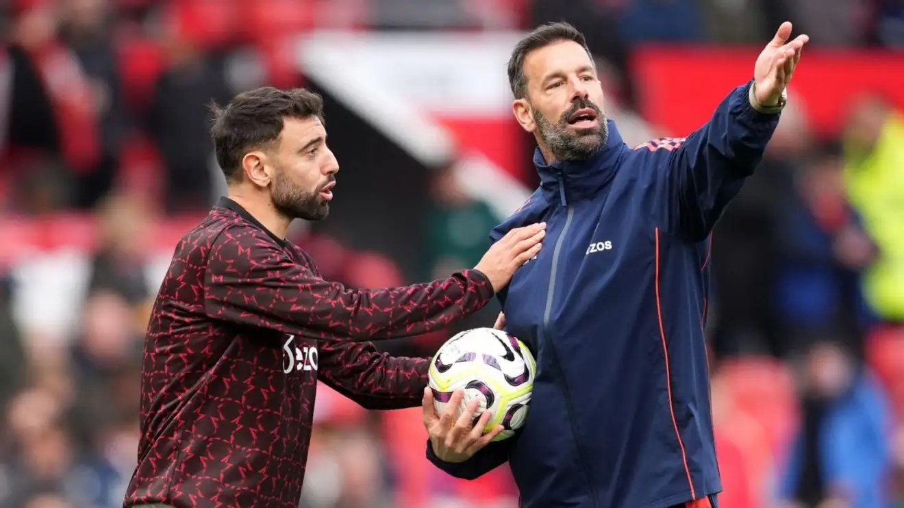 Manchester United player Bruno Fernandes through servant manager Ruud van Nistelrooy