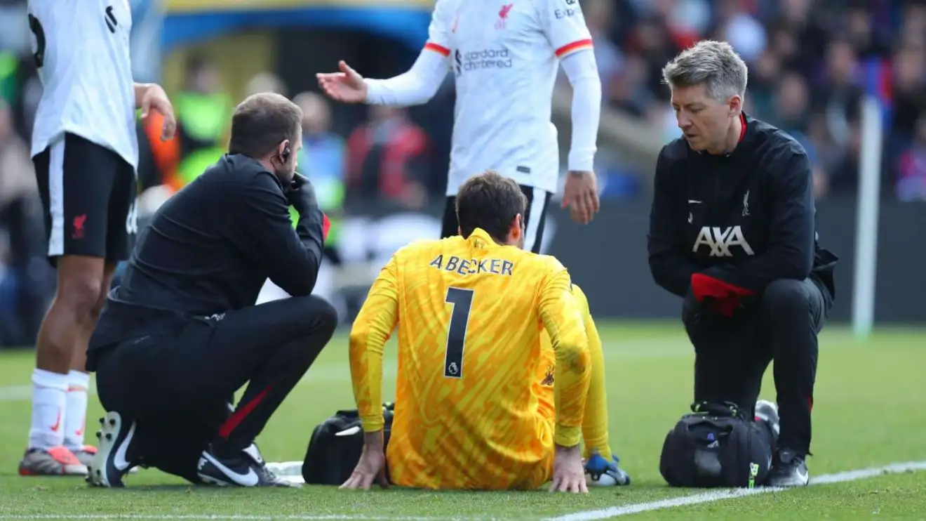 Liverpool goalkeeper out until 'end of year' while also concerns surrounding Alisson, Kelleher fitness 1 Alisson obtains therapy