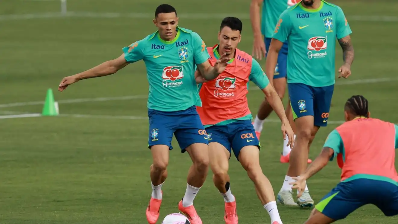 Brazil's Vanderson and also Gabriel Martinelli