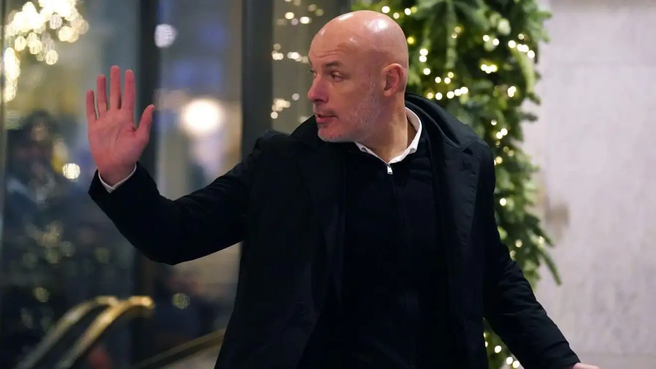 Arsenal rage again after Liverpool hypocrisy exposed by Neville 'cronies' 1 PGMOL head Howard Webb