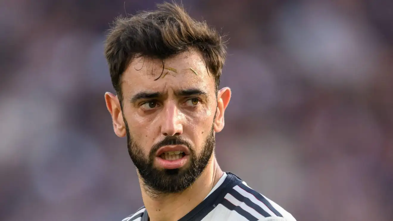 Man Utd: Ten Hag favourite's future 'at stake' under Amorim as INEOS are warned of 'very expensive' fire sale 1 Male Utd midfielder Bruno Fernandes