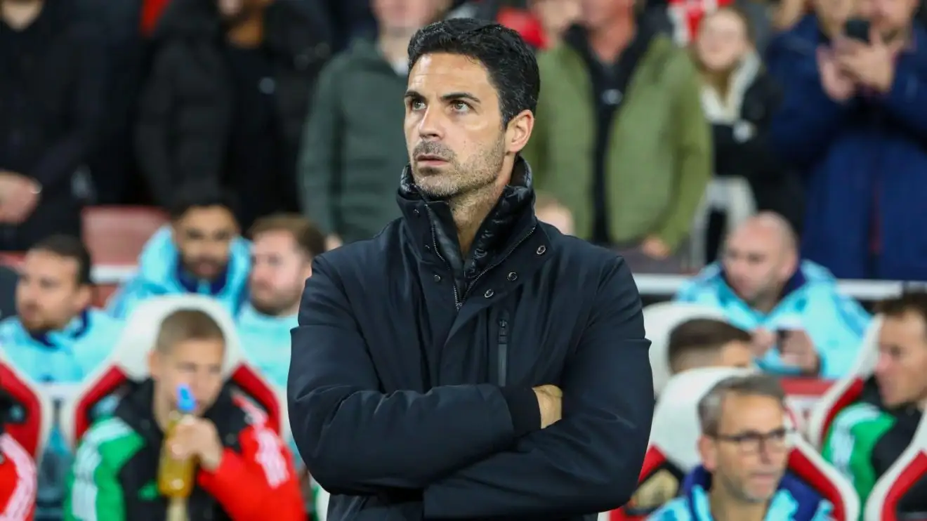 Arsenal manager Mikel Arteta reacts on the touchline