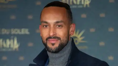 Walcott tells Arsenal they should have signed Chelsea star in the summer