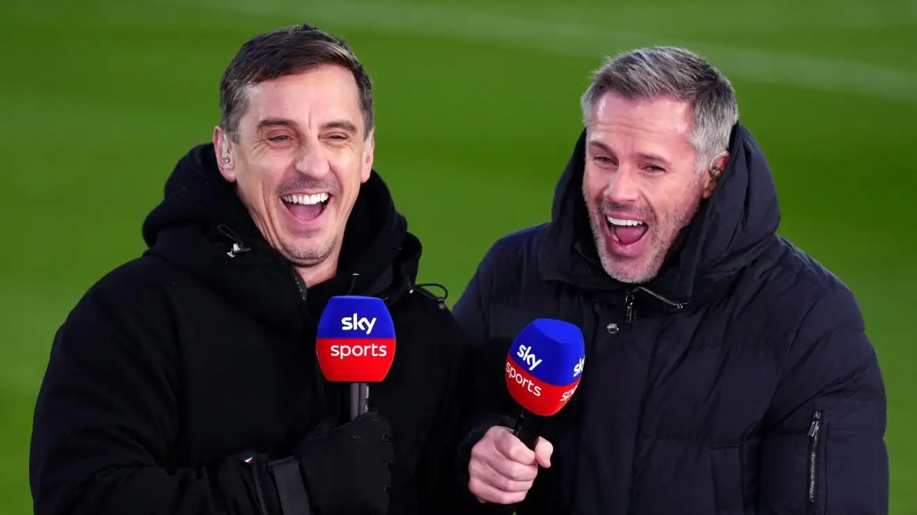 Liverpool legend Carragher admits that he 'went to Man Utd for a little bit' before Anfield 1 Ex-Dude Utd celeb Gary Neville and Liverpool legend Jamie Carragher