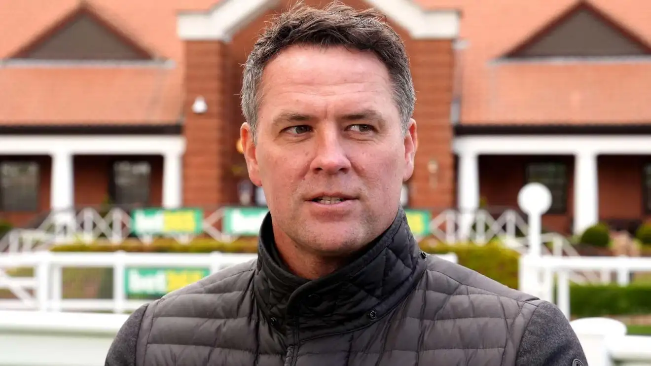 Owen reveals percentage prediction of Liverpool retaining PL title amid Arsenal, Chelsea final positions 1 Previous Liverpool striker Michael Owen at the races