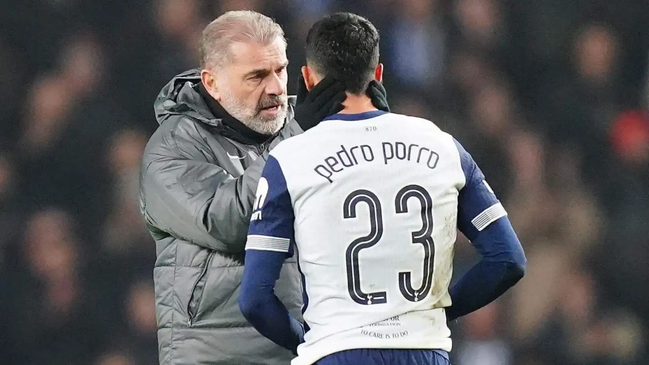 Postecoglou lambasts 'unacceptable' Spurs player for Rangers performance: 'I expect a level...' 1 Ange Postecoglou with Pedro Porro after a match