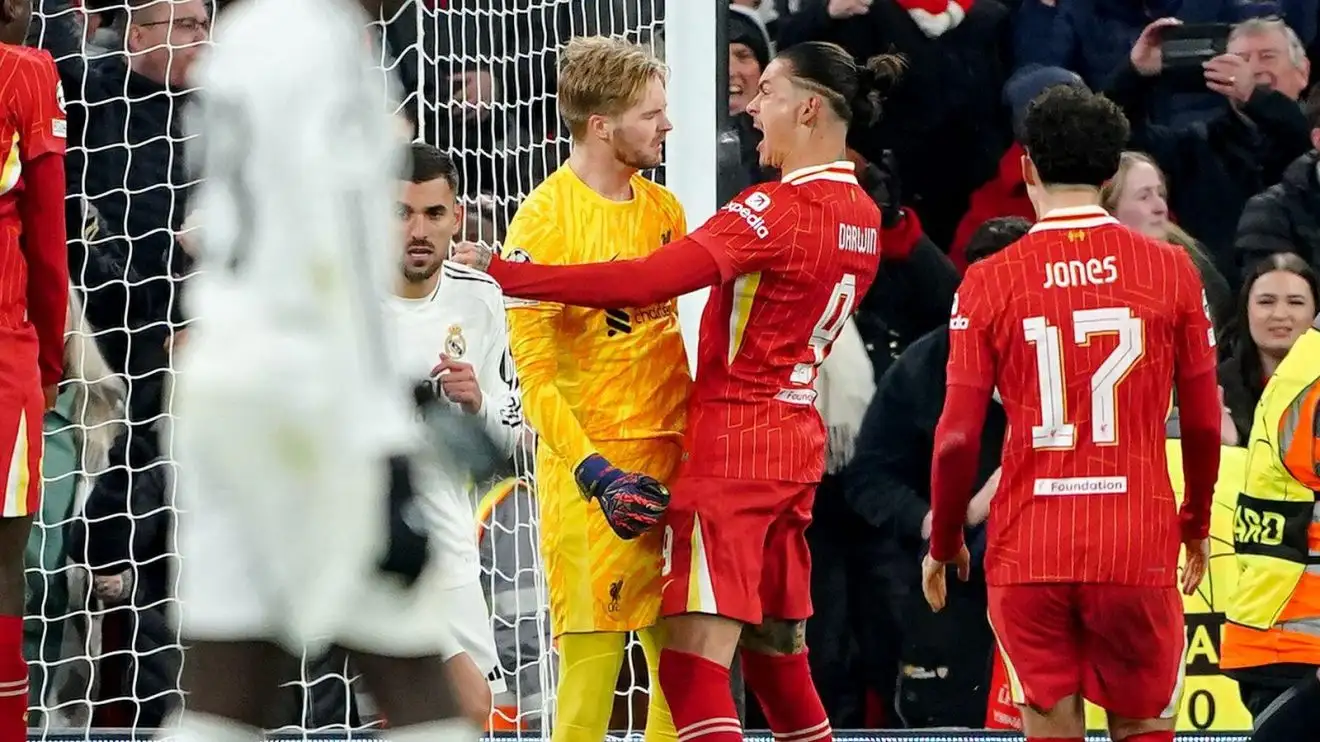 Liverpool blow with 'surprise' PL club 'confident of beating' Chelsea, Spurs to sign 'frustrated' star amid 'key factor' 1 Liverpool Kelleher Nunez