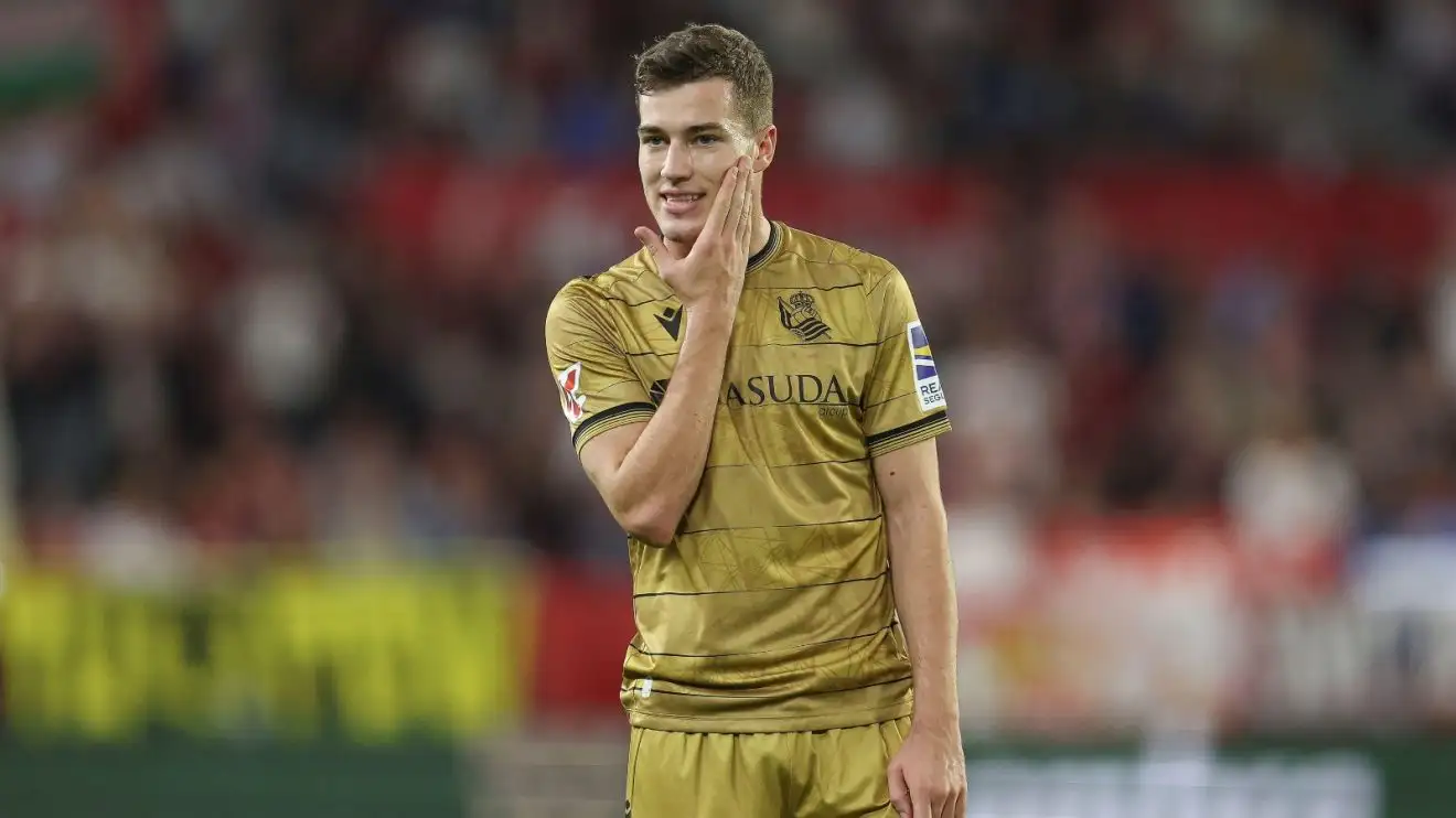 Man Utd: La Liga star reacts to Old Trafford links and makes phone call claim: 'Of course, I like' 1 Individual Utd transmit target Luka Sucic