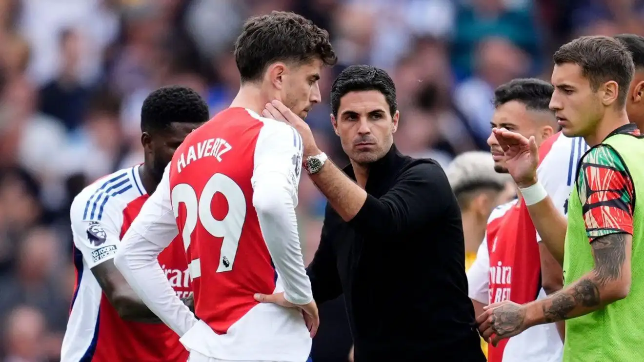 Mikel Arteta sack? 'Inflammatory bias' calls from angry Arsenal fans 1 Toolbox gamer Kai Havertz with boss Mikel Arteta