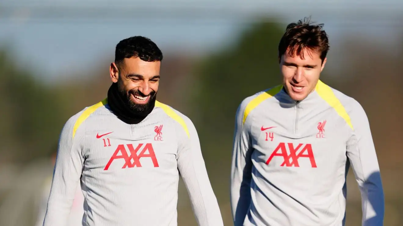 Liverpool star's agent 'confirms' his transfer decision amid claim Slot is 'unimpressed' for two reasons 1 Liverpool transfer Federico Chiesa