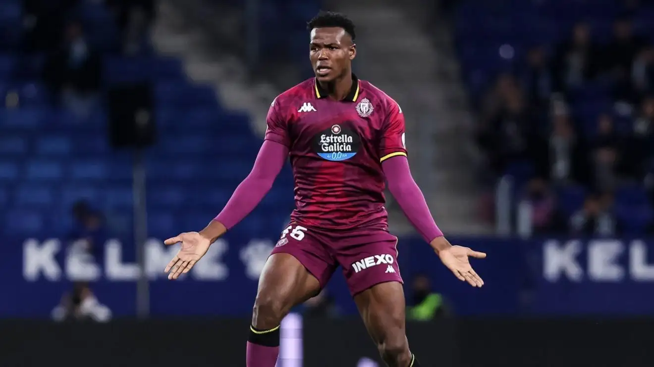Man City 'behind' agreed January signing 'breaking contract' as La Liga club 'initiate legal action' 1 Male Metropolis send Juma Bah
