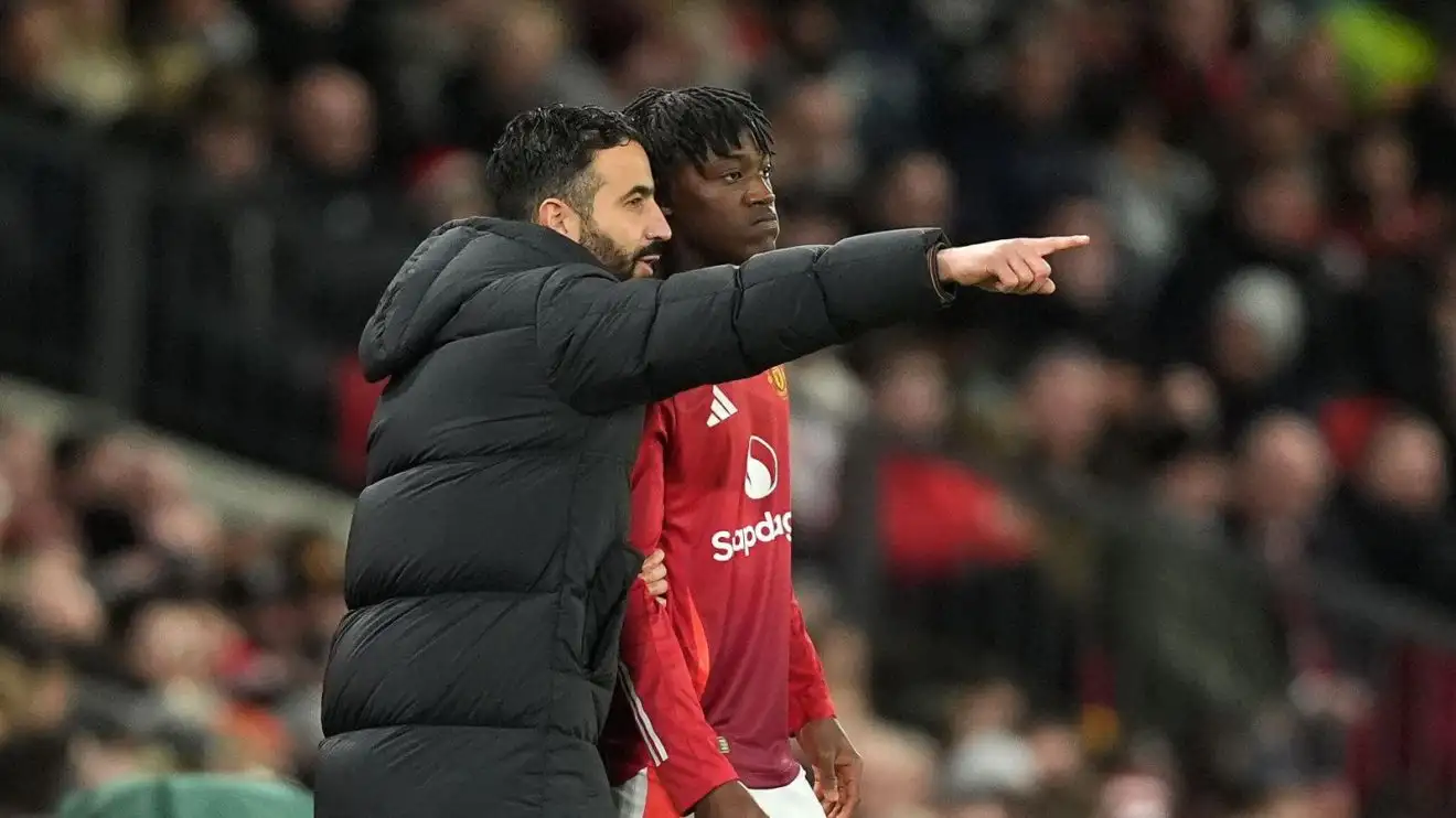 Man Utd boss Amorim claims Chelsea target is 'struggling a lot' as he drops future hint 1 Guy Utd duo Kobbie Mainoo as well as Ruben Amorim