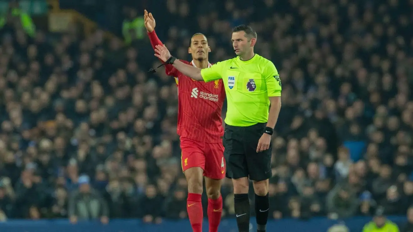 Liverpool Van Dijk Michael Oliver