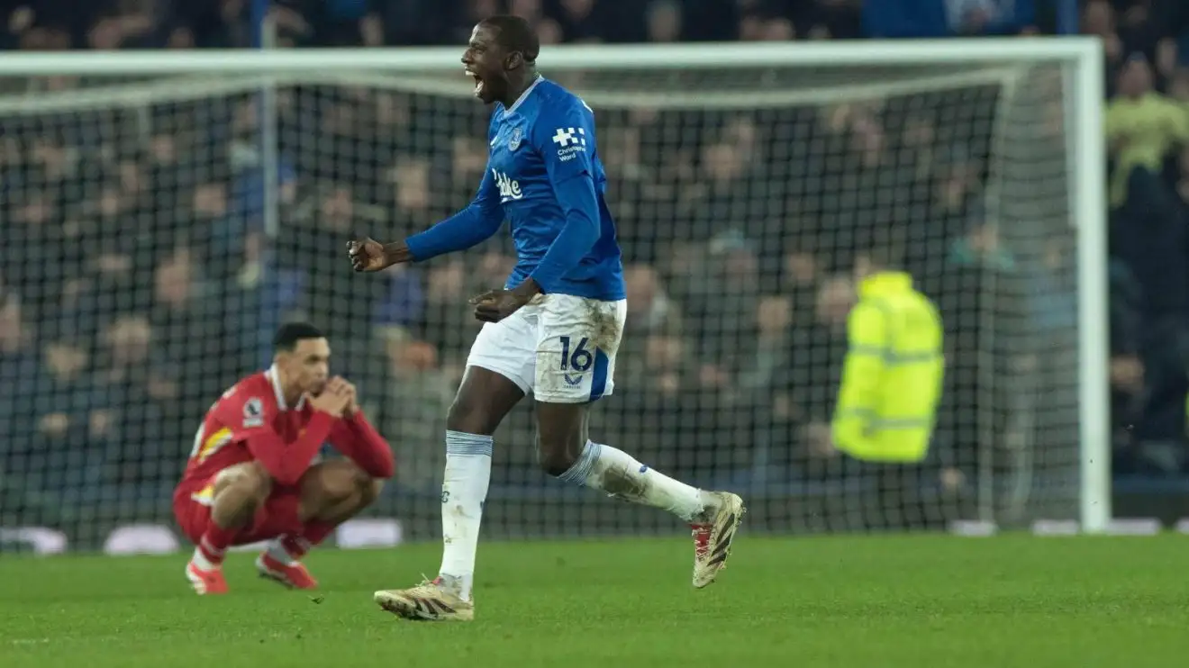 Virgil an Dijk, Abdoulaye Doucoure beef spills over into post-match reaction 1 Everton midfielder Abdoulaye Doucoure memorializes after a match