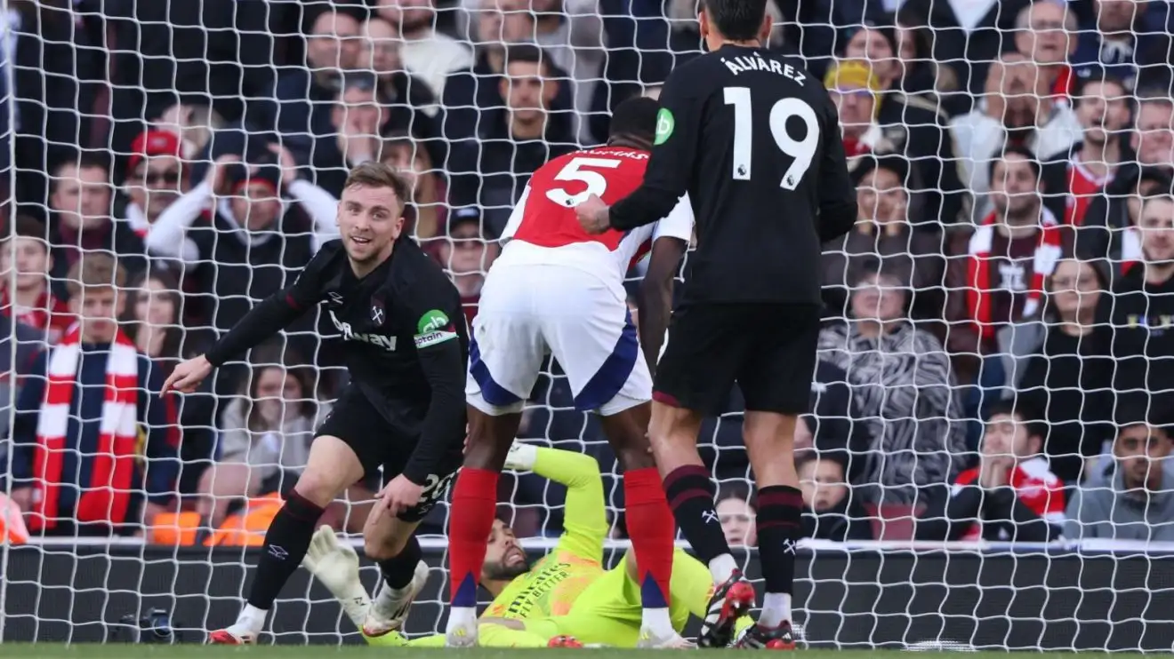 Jarrod Bowen celebrates his winner for West Ham at Arsenal