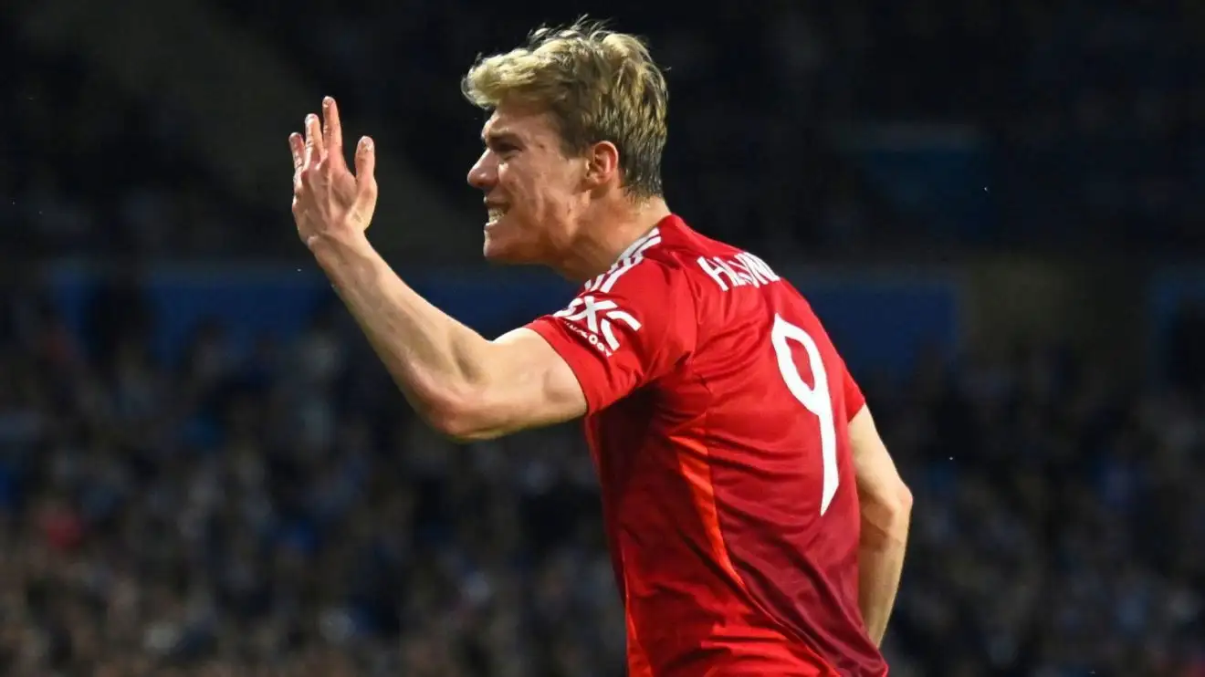 Manchester United implode as Amorim 'slams' pair who needed Fernandes 'intervention' after 'bust-up' 1 Manchester Joined striker Rasmus Hojlund reacts against Real Sociedad