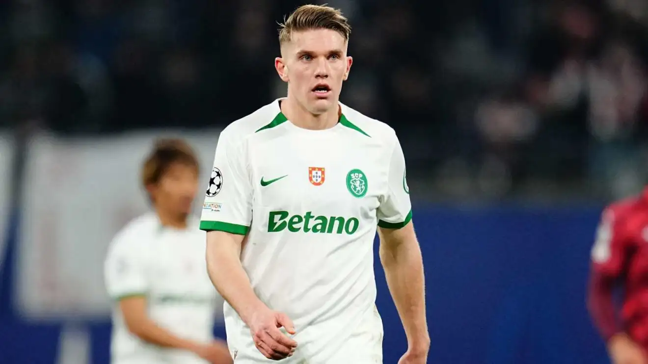 Arsenal, Chelsea 'competition' one of two reasons Gyokeres to Man Utd in doubt 1 Individual Utd transfer target Viktor Gyokeres during a match