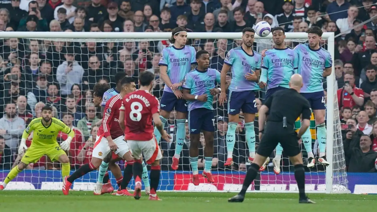 Arsenal 'utter toss' v Man Utd as fans turn on Mikel Arteta 1 Medley wall finish jumps v Guy Utd