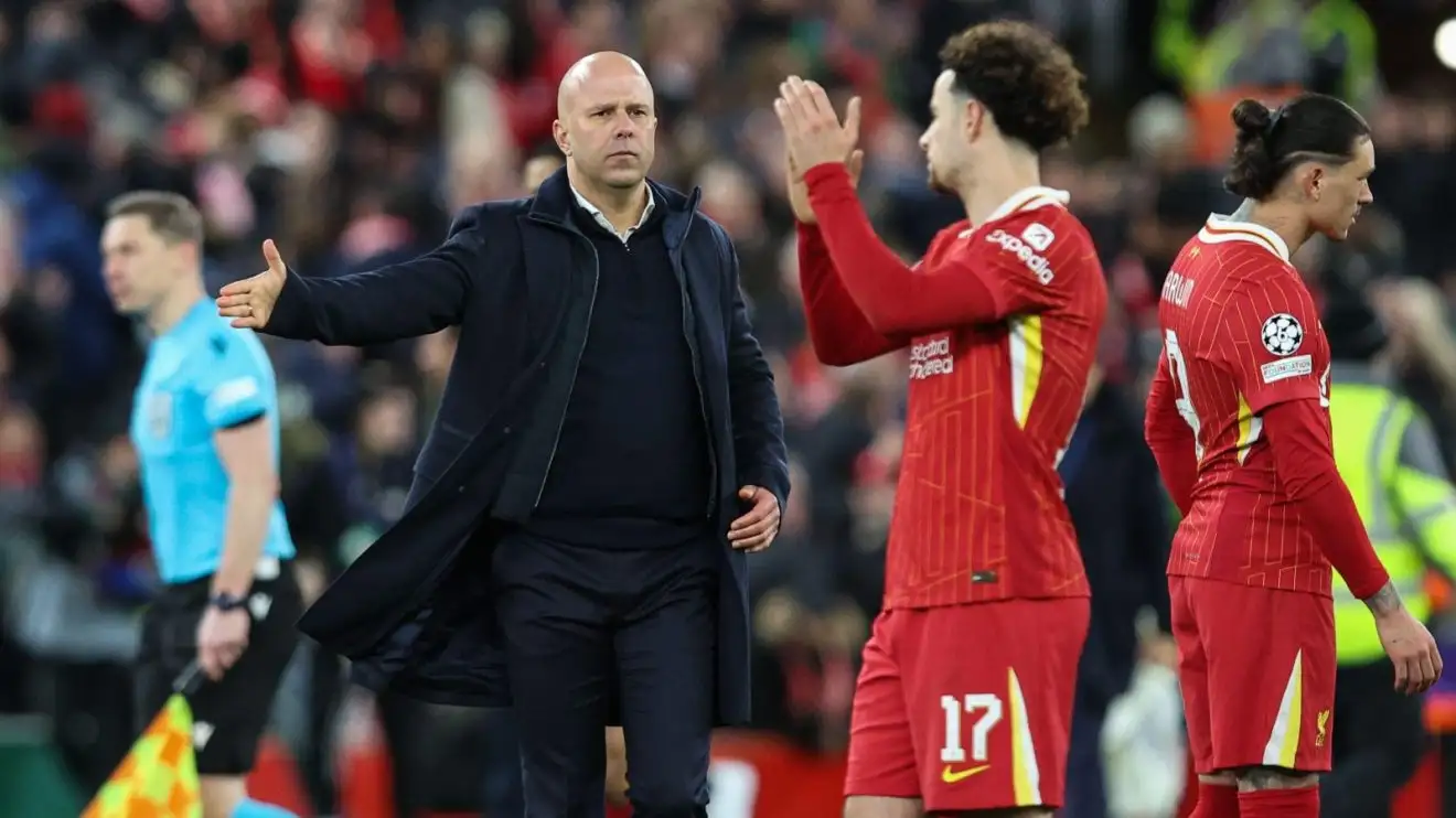 Liverpool 'outrun, outplayed, outsung' v PSG but still 'mega-chuffed' 1 Arne Connector with Liverpool gamers