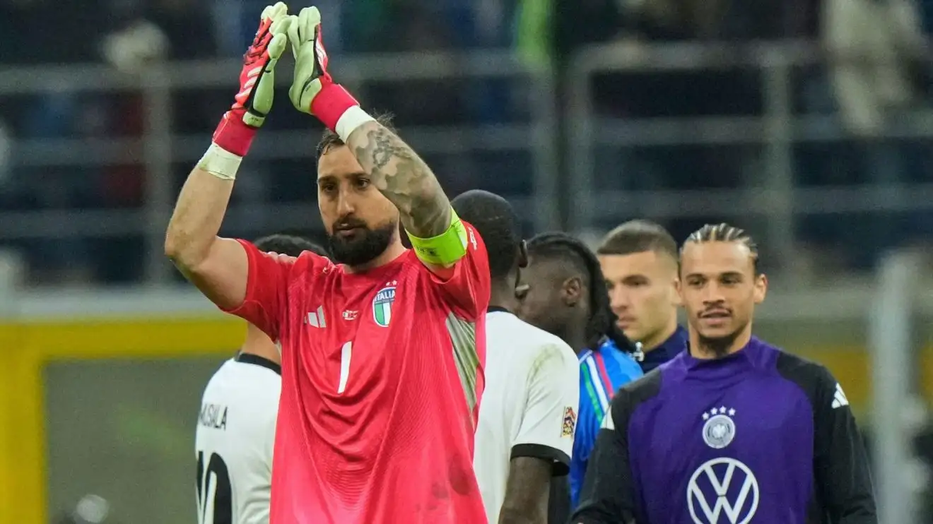 Donnarumma on a mission to be hated by every AC Milan fan 1 Gianluigi Donnarumma commends supporters at the San Siro