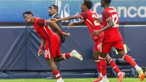Arsenal and Newcastle put on high alert as 23-goal target makes ‘big decision’ transfer admission