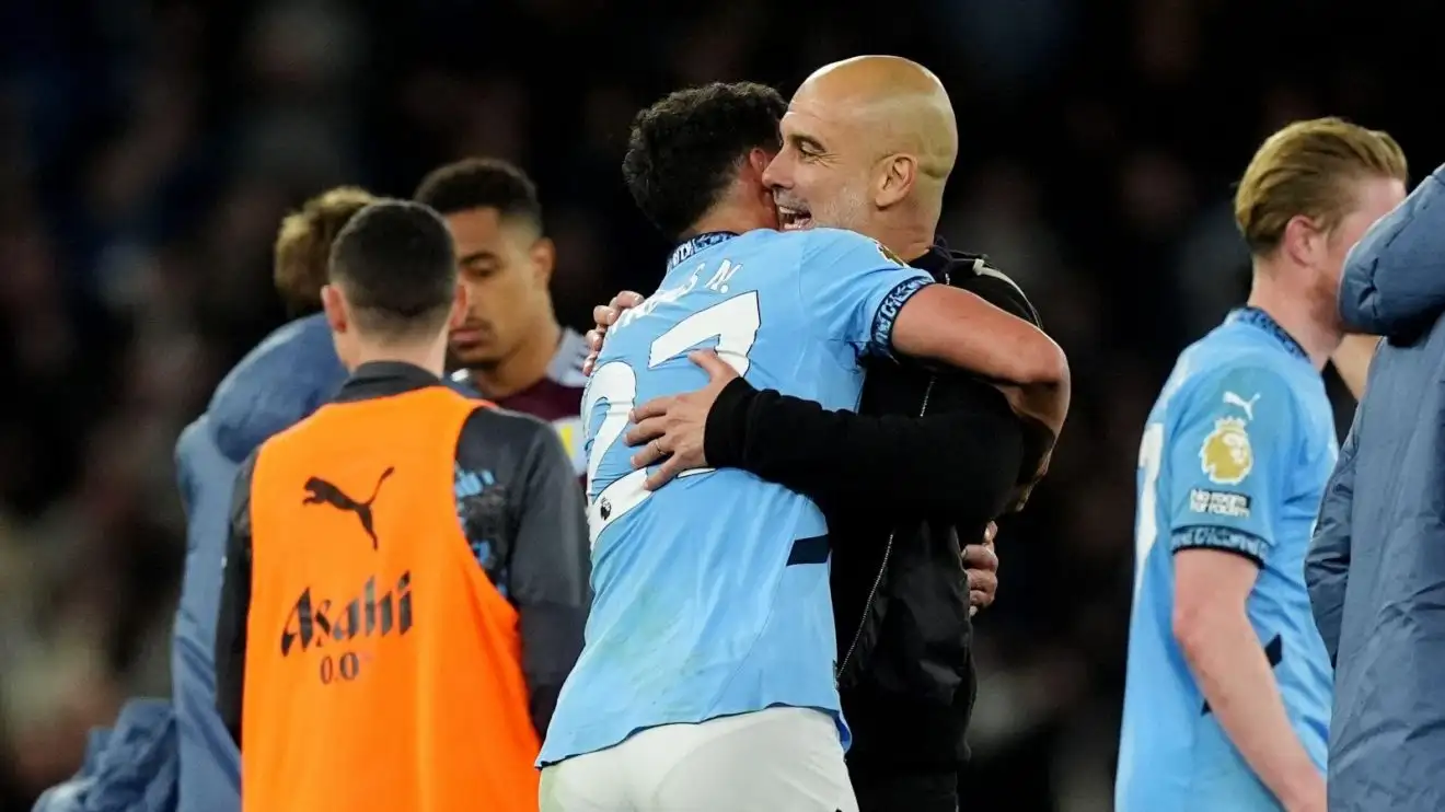 Man City 'embarrassing' for 'celebrating like they won the league' 1 Male Urban be happy outclassing Suite