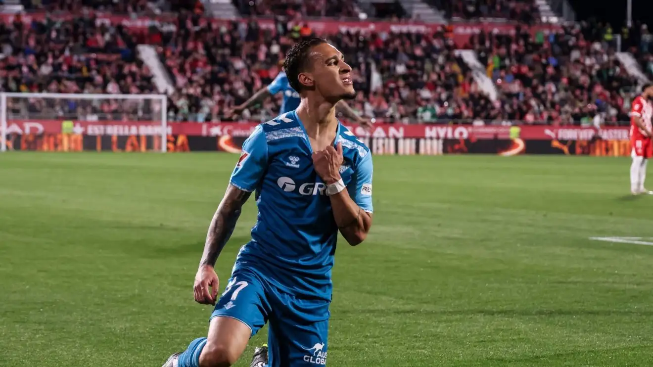 Man Utd want two Real Betis stars for £25.5m Antony discount 1 Male Utd winger Antony