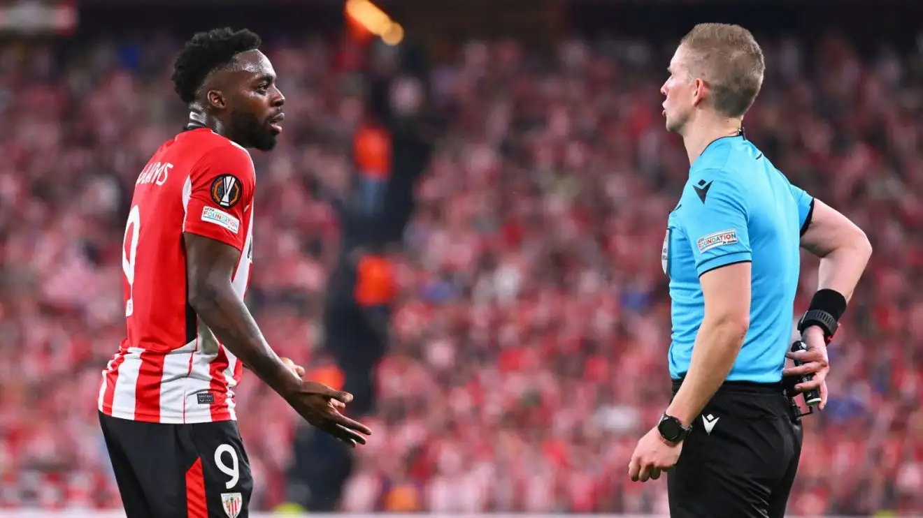 Athletic Bilbao star Williams slams referee and sends warning to Man Utd 1 Inaki Williams versus Guy Utd