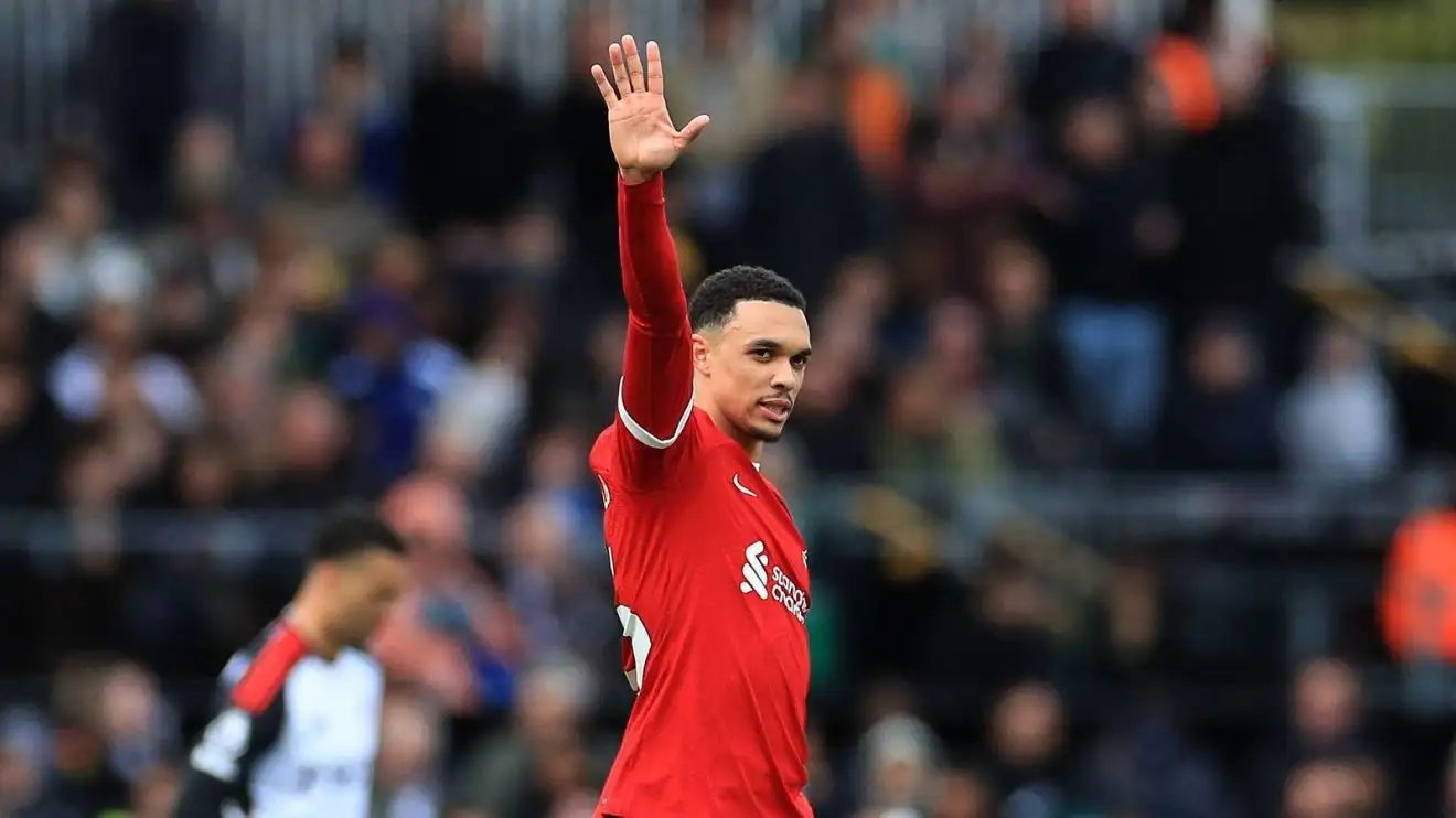 Jamie Carragher thinks Trent Alexander-Arnold's relationship with fans will never be the same 1 TAA swing to Liverpool adherents after paying Fulham