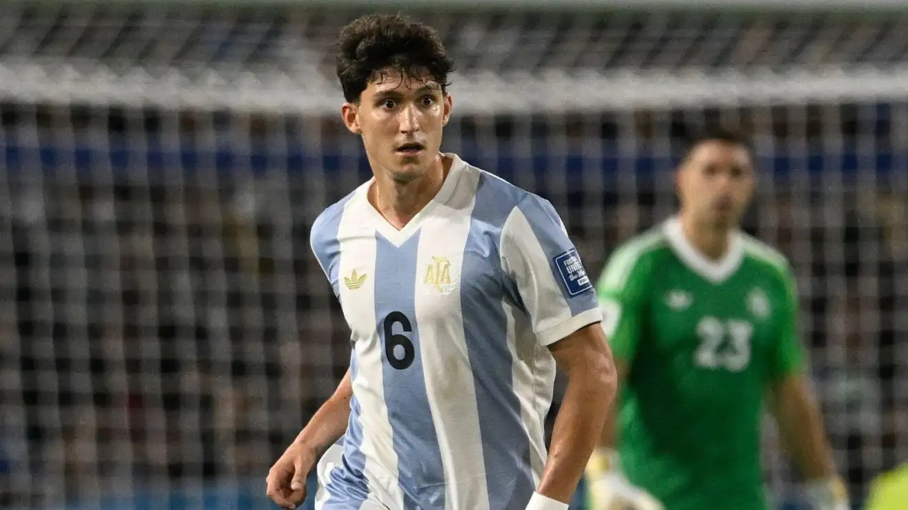 Leeds United could break club transfer record with bid for Argentine international 1 Argentina's Leonardo Balerdi fastened with a relocation to Leeds Unified