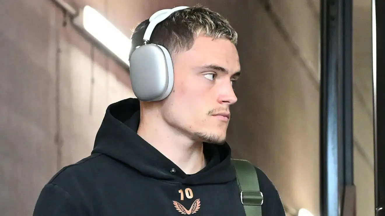 Romano reveals Liverpool's 'first official bid' for Wirtz with deal expected 'very soon' 1 Liverpool bid over €100m for Wirtz