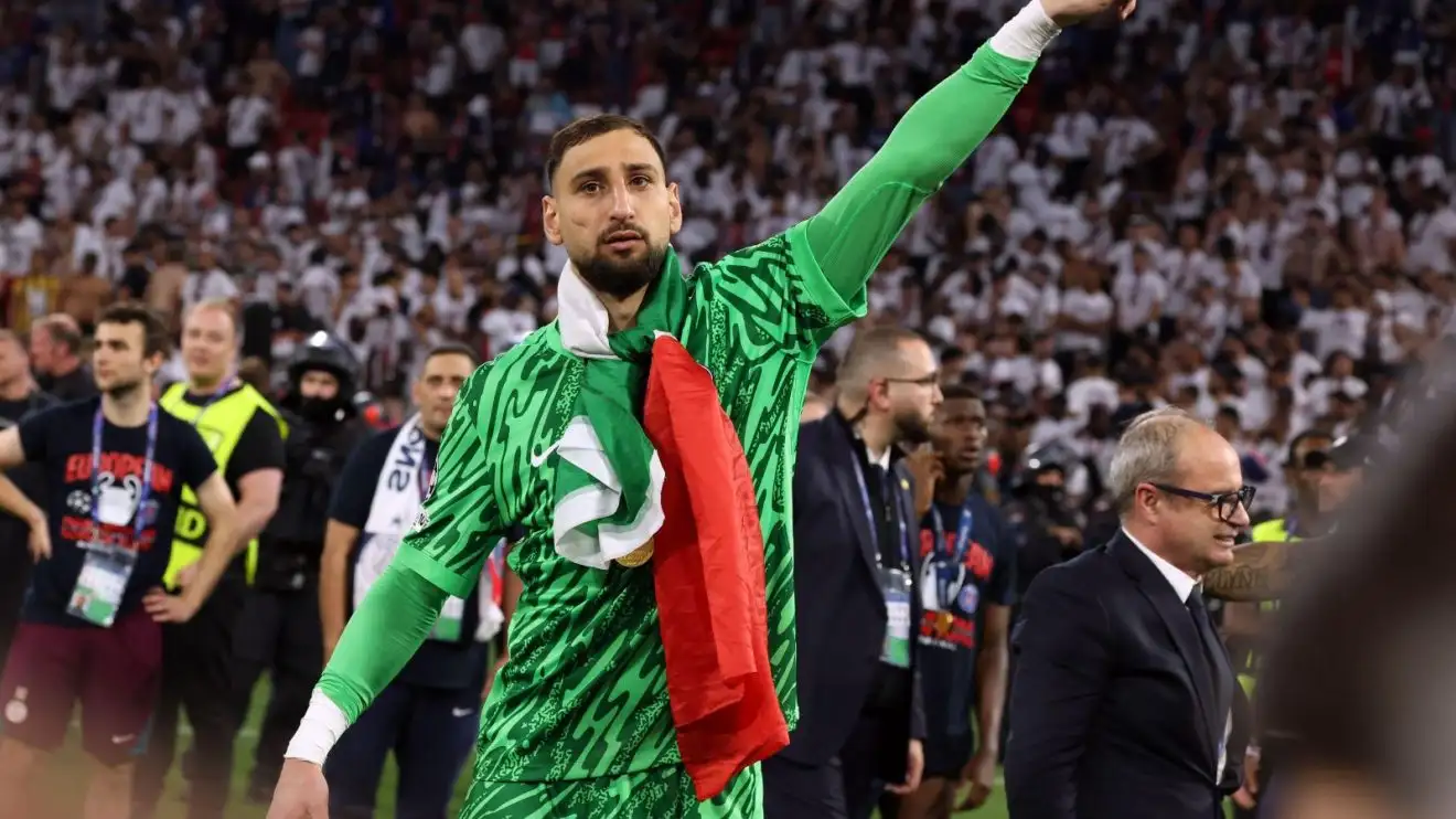Man City 'evaluating the possibility' of signing PSG hero 1 Individual Metropolitan-affixed PSG goalkeeper Gianluigi Donnarumma memorializes glamorous the Victors League