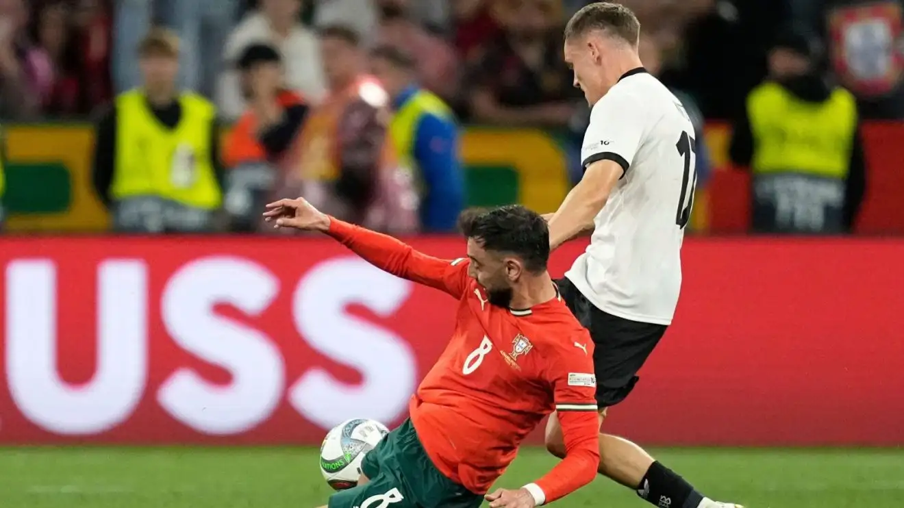 Florian Wirtz 'barely visible' yet somehow 'studs-up raking' Bruno Fernandes - Football365 1 Florian Wirtz and also Bruno Fernandes