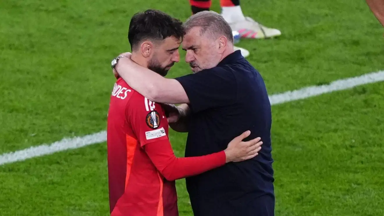 Fernandes eviscerated as Manchester United implored to sell 1 Manchester United player Bruno Fernandes is gambling consoled by Reinforces employer Ange Postecoglou