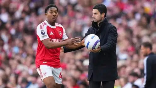 Arsenal offer £40m star six-year deal to gazump Chelsea as Lewis-Skelly change mooted