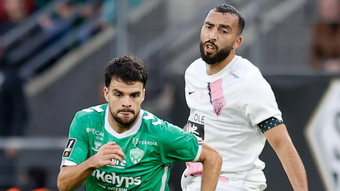 Leeds: Transfer expert confirms move for powerful Ligue 1 midfielder who eclipsed Habib Diarra 1 Himad Abdelli is a transfer target for Leeds
