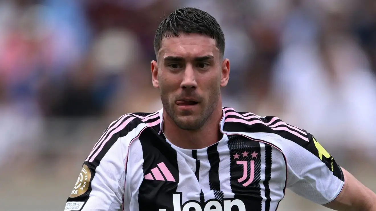 Fresh twist in Dusan Vlahovic to Man Utd transfer as striker’s stance revealed 1 Dusan Vlahovic owns divulged his transmit position among Male Utd affiliations