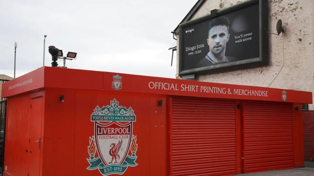 Jota tragedy 'doesn't put football into perspective'; Arsenal target not a 'significant upgrade' 1 Liverpool Diogo Jota